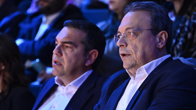 αριστερή-πολυκατοικία-αναπροσαρμόζ-563867539