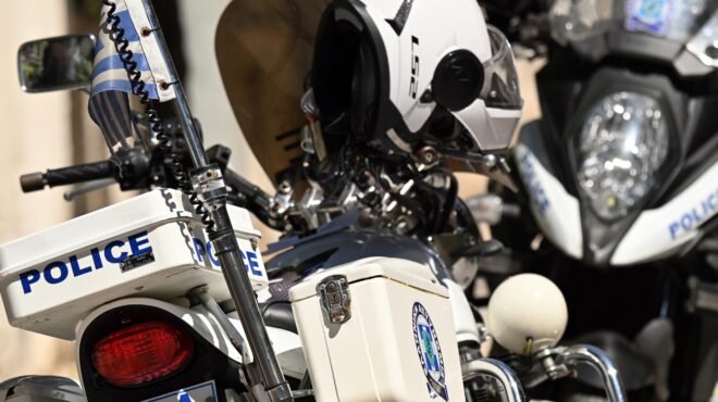 aνοιξη-εισέβαλαν-σε-σπίτι-και-ξυλοκόπη-563843365