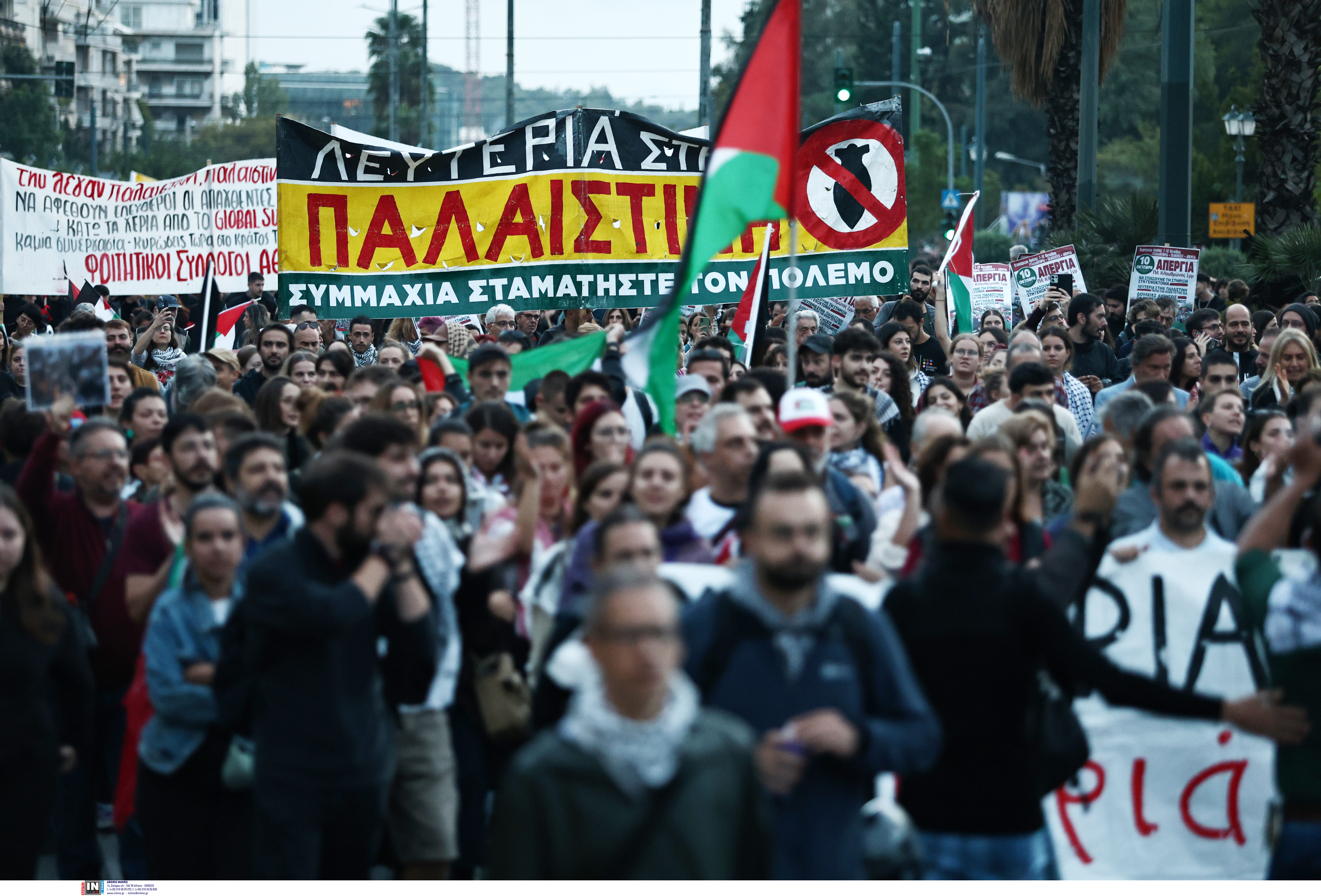 Σε εξέλιξη πορεία για την Παλαιστίνη στο κέντρο της Αθήνας – Εικόνες-2