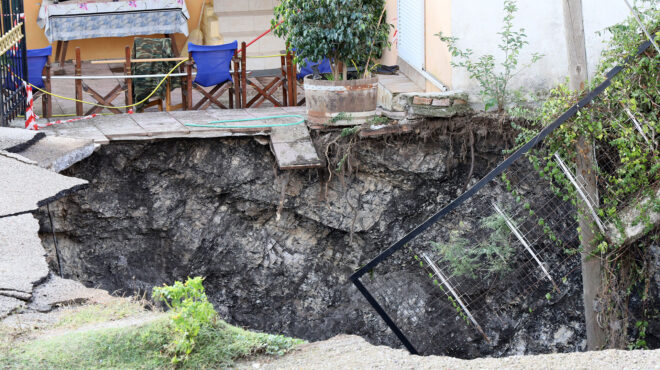 δεν-είναι-η-πρώτη-καθίζηση-στην-περιο-563854033