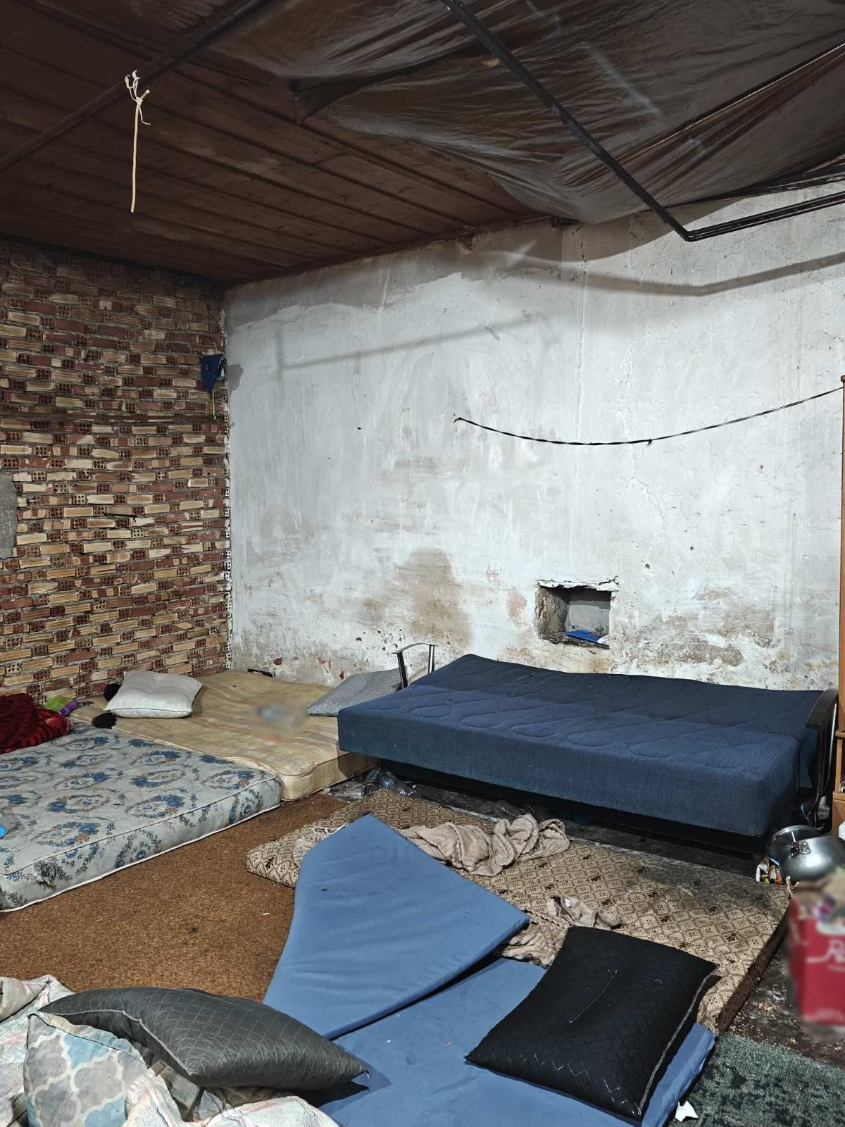 «Θα με σκοτώσεις. Πες μου για τη Νεπαλέζα» – Οι διάλογοι του κυκλώματος που εκμεταλλευόταν αλλοδαπούς εργάτες-1