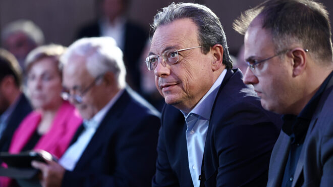 φάμελλος-οι-δρόμοι-μας-με-τον-αλέξη-τσί-563893675