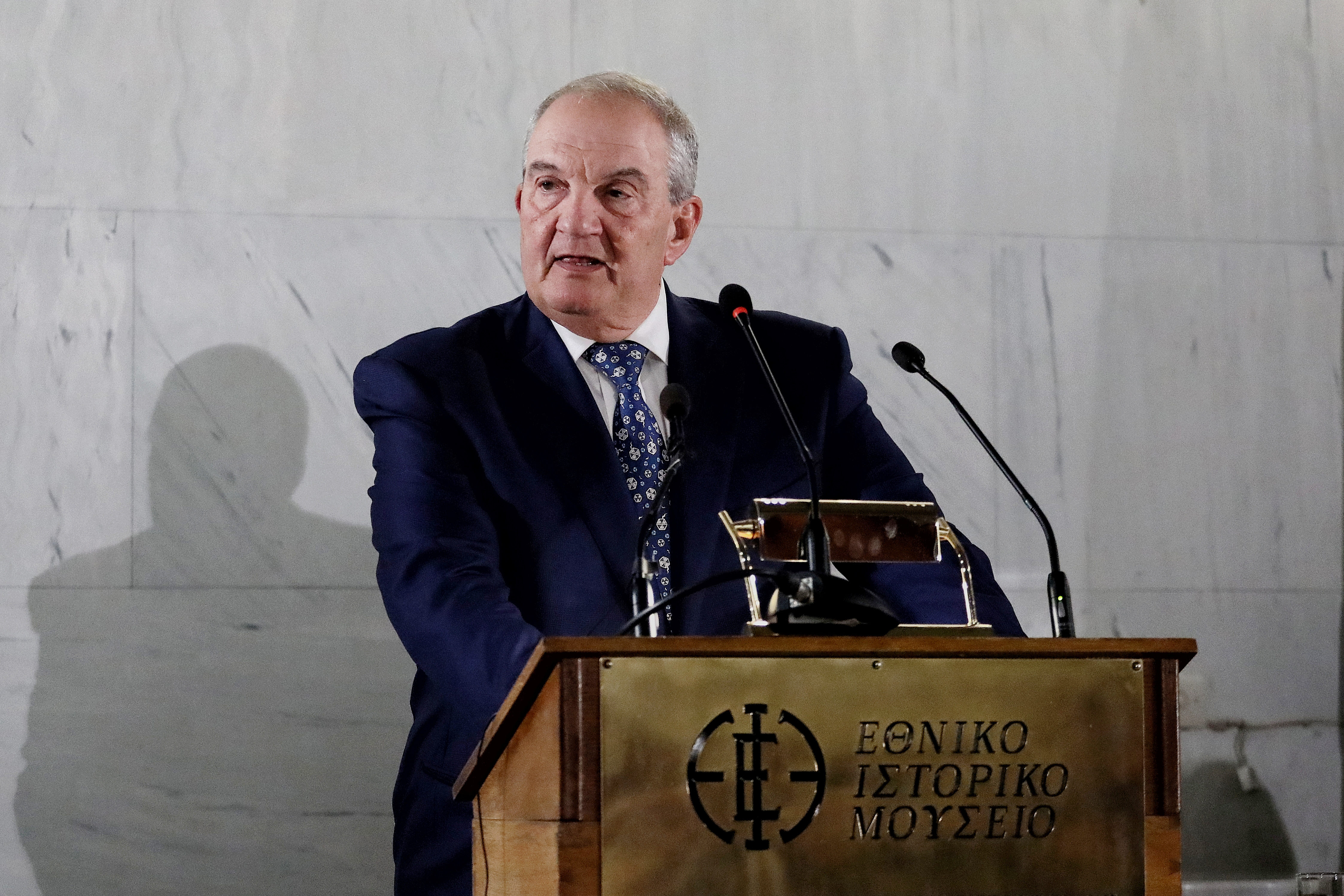 Προειδοποίηση Καραμανλή για πολιτική κρίση πρώτου μεγέθους-1