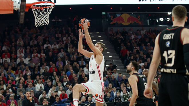 euroleague-παρέλαση-του-ολυμπιακού-στο-μόνα-563886655