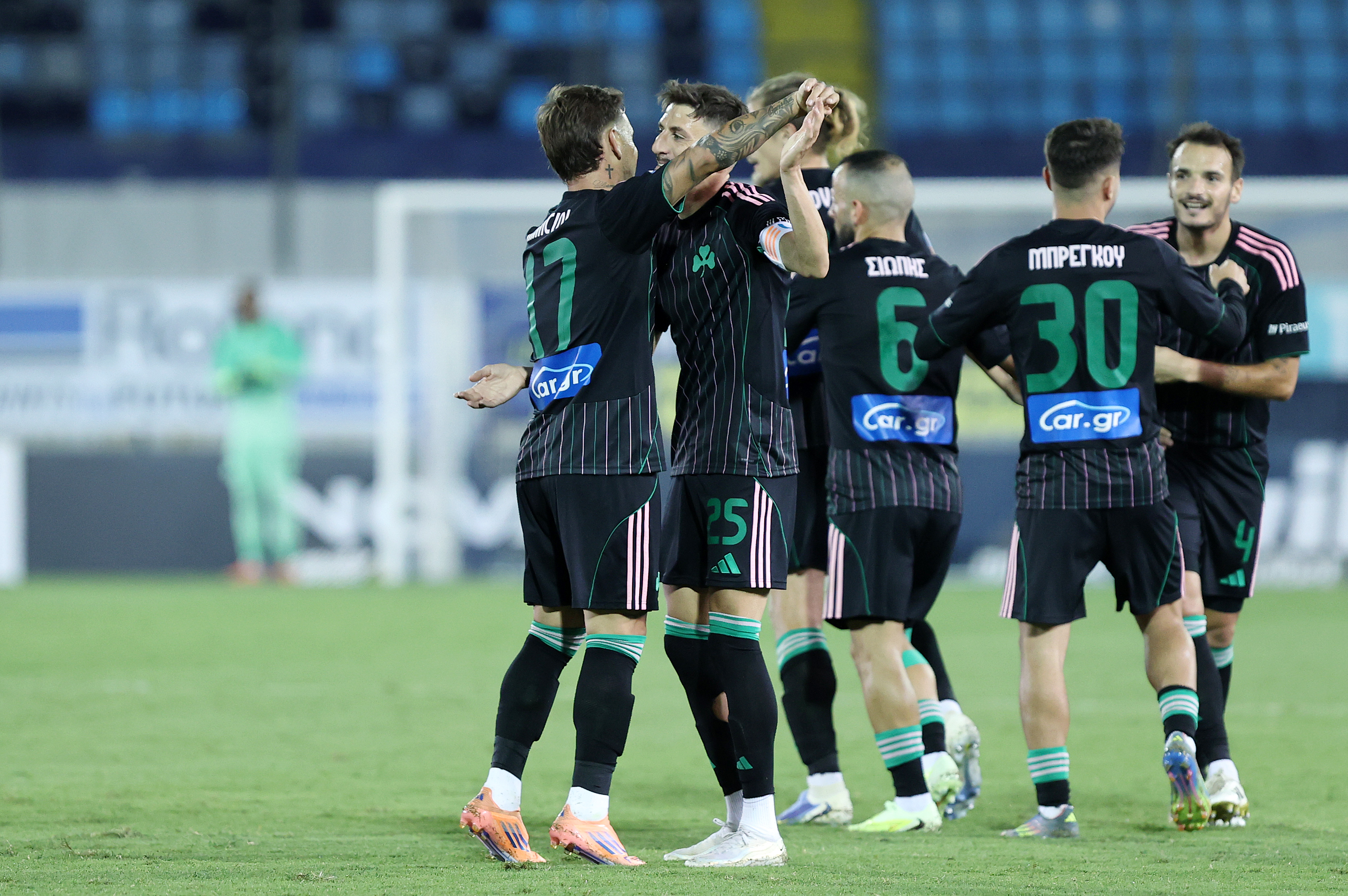 Κύπελλο Ελλάδας: Περίπατος για τον Ολυμπιακό, αγχώθηκε η ΑΕΚ, πέρασε από το Περιστέρι ο Παναθηναϊκός-2