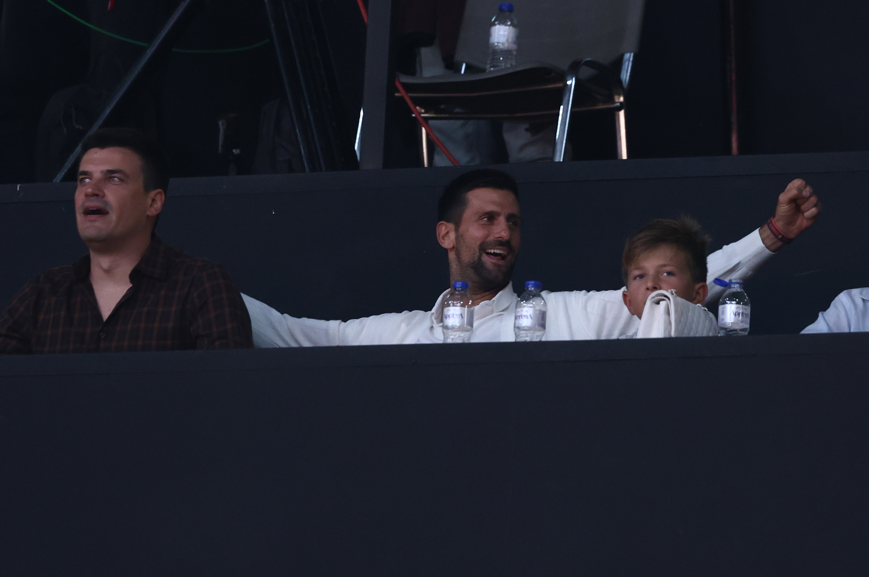 Ολυμπιακός – Μονακό: Στο ΣΕΦ ο Λάνθιμος και ο Τζόκοβιτς (εικόνες)-4