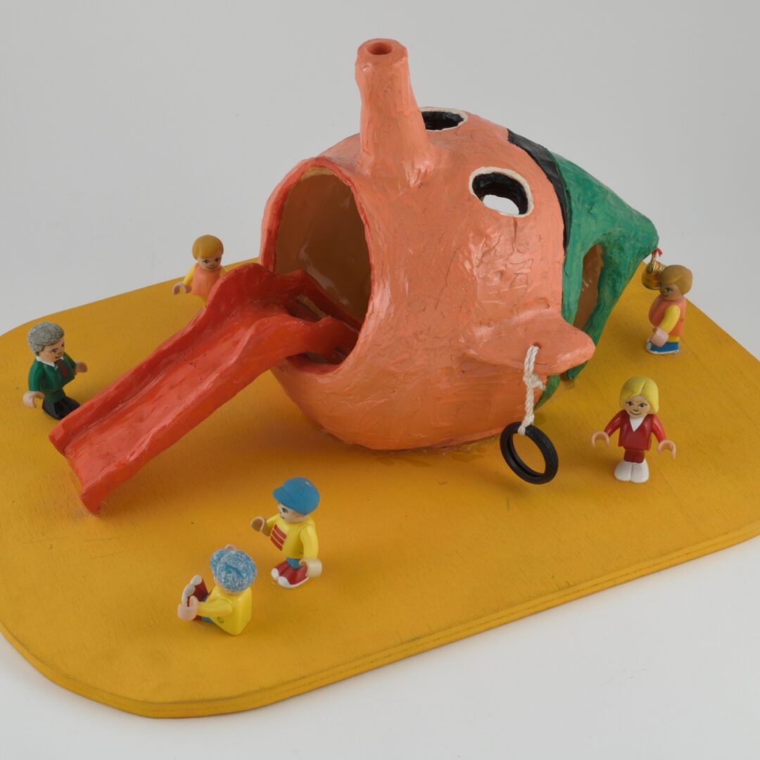 Μια έκθεση που δεν θέλει να διαχωρίσει το παιδί από τον ενήλικα-2