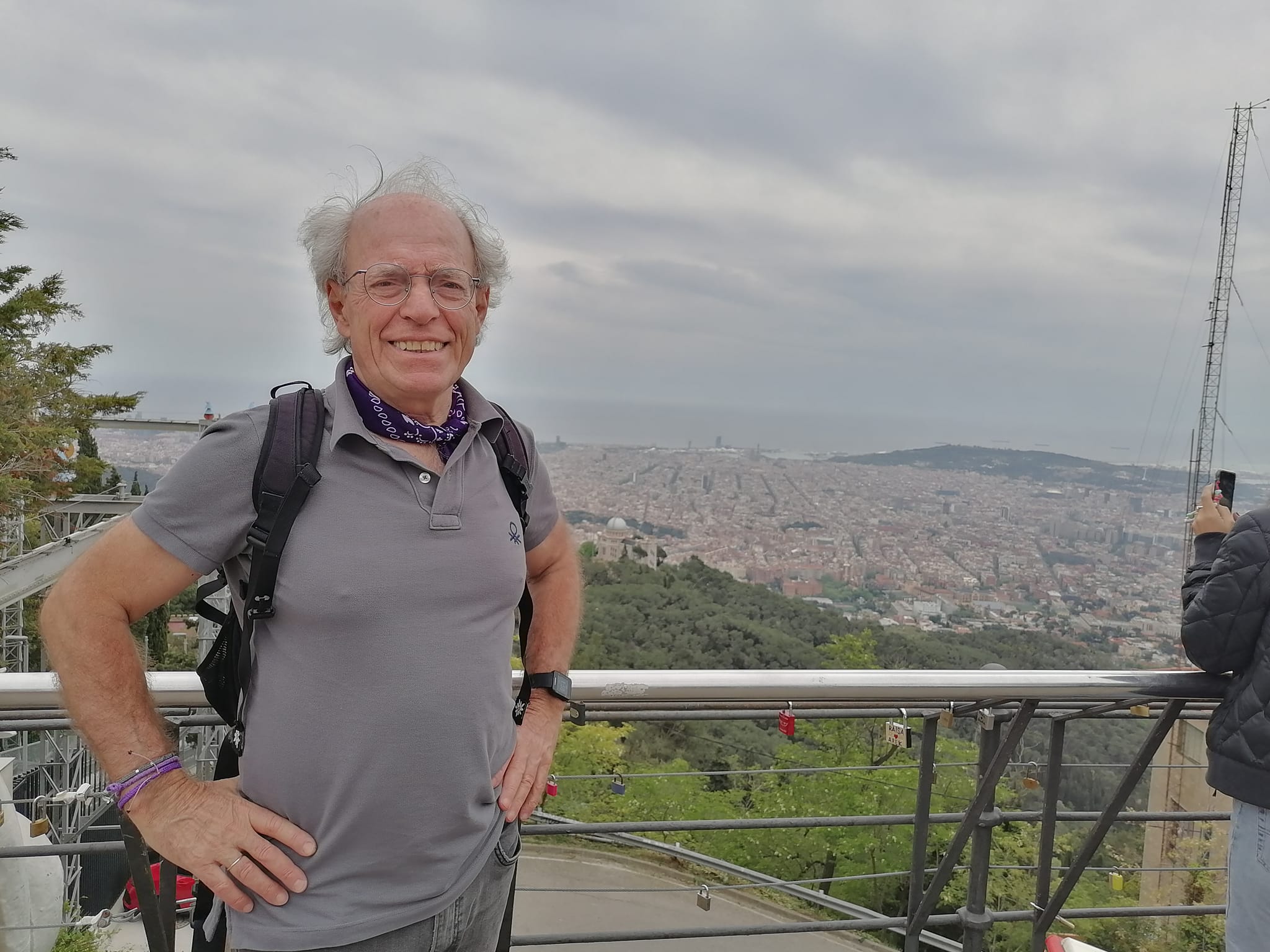 «Θα μάθω στη μαμά μου να συνδέει το κινητό με το bluetooth του αμαξιού για να ακούει Σαββόπουλο»-3