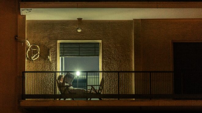 καλοκαίρι-και-μπαλκόνι-δεν-πάνε-πια-μα-563874064