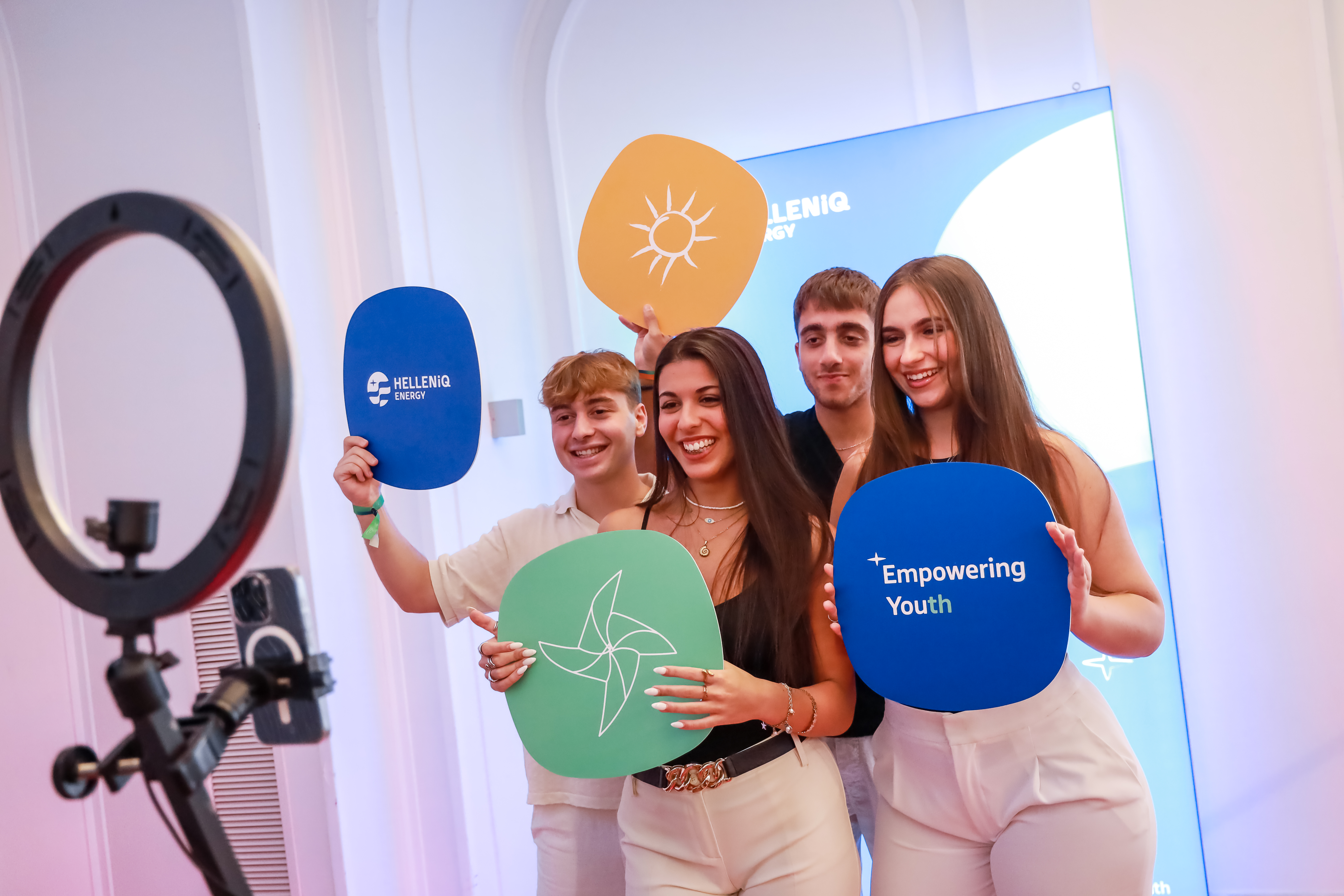 HELLENiQ ENERGY: 17 Χρόνια, 5.700+ Αριστούχοι, Μια Υπόσχεση για το Μέλλον-4