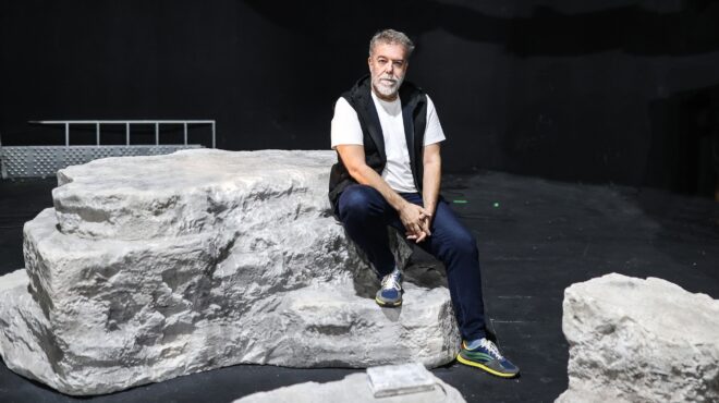 θεατρικός-λόγος-φτιαγμένος-από-το-βίω-563858869