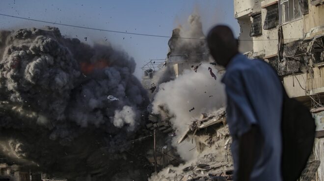 η-γάζα-θαμμένη-σε-εκατομμύρια-τόνους-α-563848453