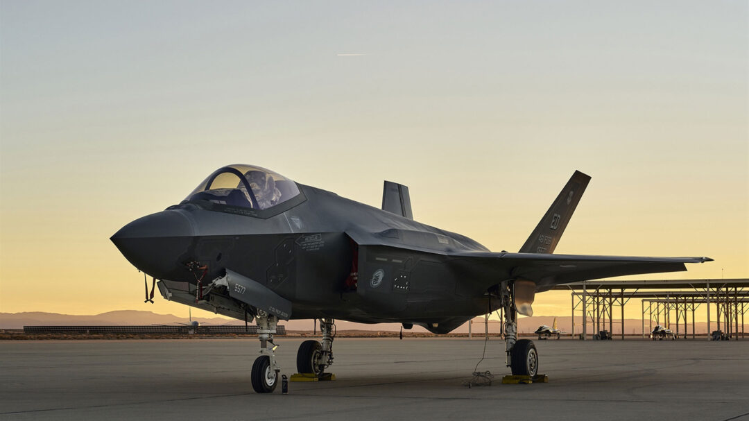 μάικλ-γουίλιαμσον-στην-κ-τα-drones-δεν-αντ-563862724