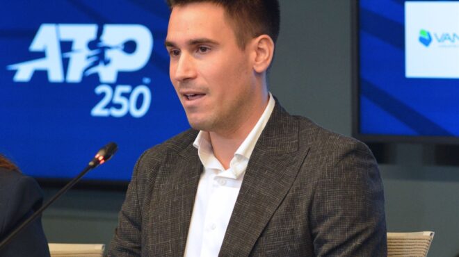 τένις-σερβίς-αγάπης-στην-ελλάδα-από-τη-563882260