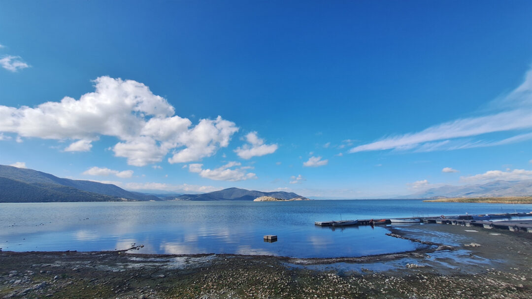 ο-αργός-θάνατος-των-πρεσπών-563888722