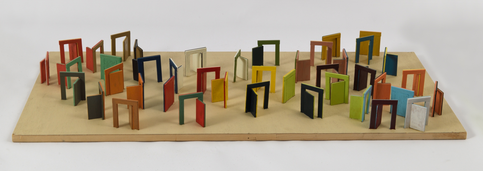 Μια έκθεση που δεν θέλει να διαχωρίσει το παιδί από τον ενήλικα-1