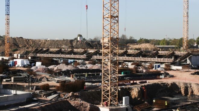 μπήκαν-οι-μπουλντόζες-στο-οικόπεδο-το-563861053