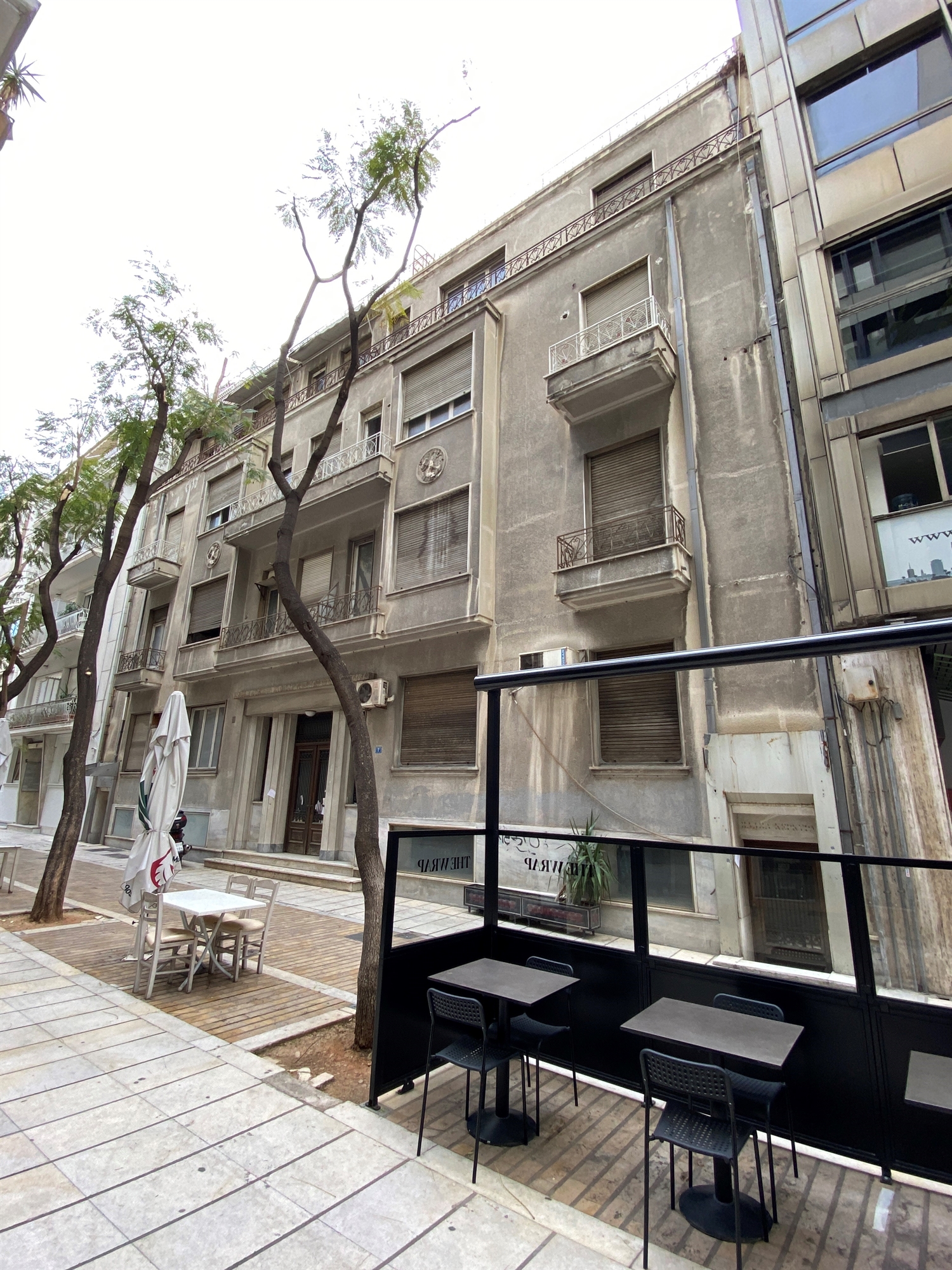 «Ξυπνούν» ιστορικά κτίρια της Αθήνας-10