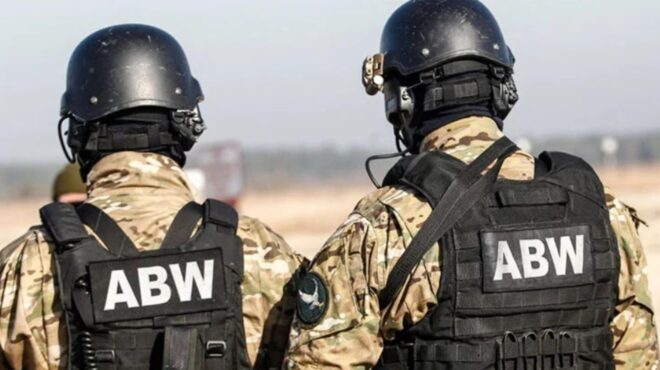 πολωνία-σύλληψη-οκτώ-υπόπτων-για-σαμπ-563878885