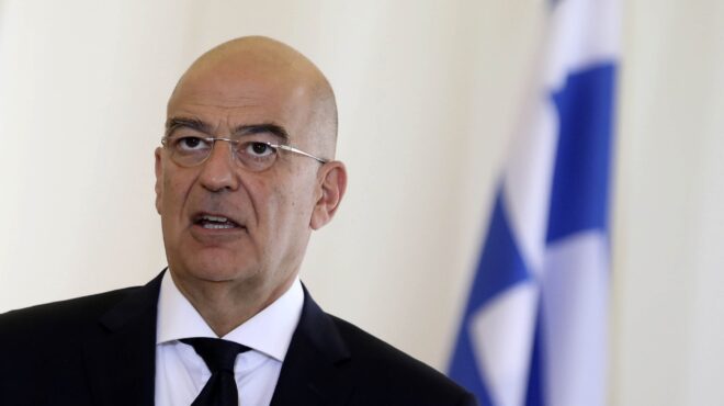 dendias-antimetopizoyme-yparkti-apeili-amp-8211-prepei-oi-enoples-dynameis-na-eksygchronistoyn-563889265