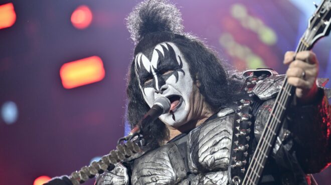 τροχαίο-για-τον-τζιν-σίμονς-των-kiss-συ-563857813