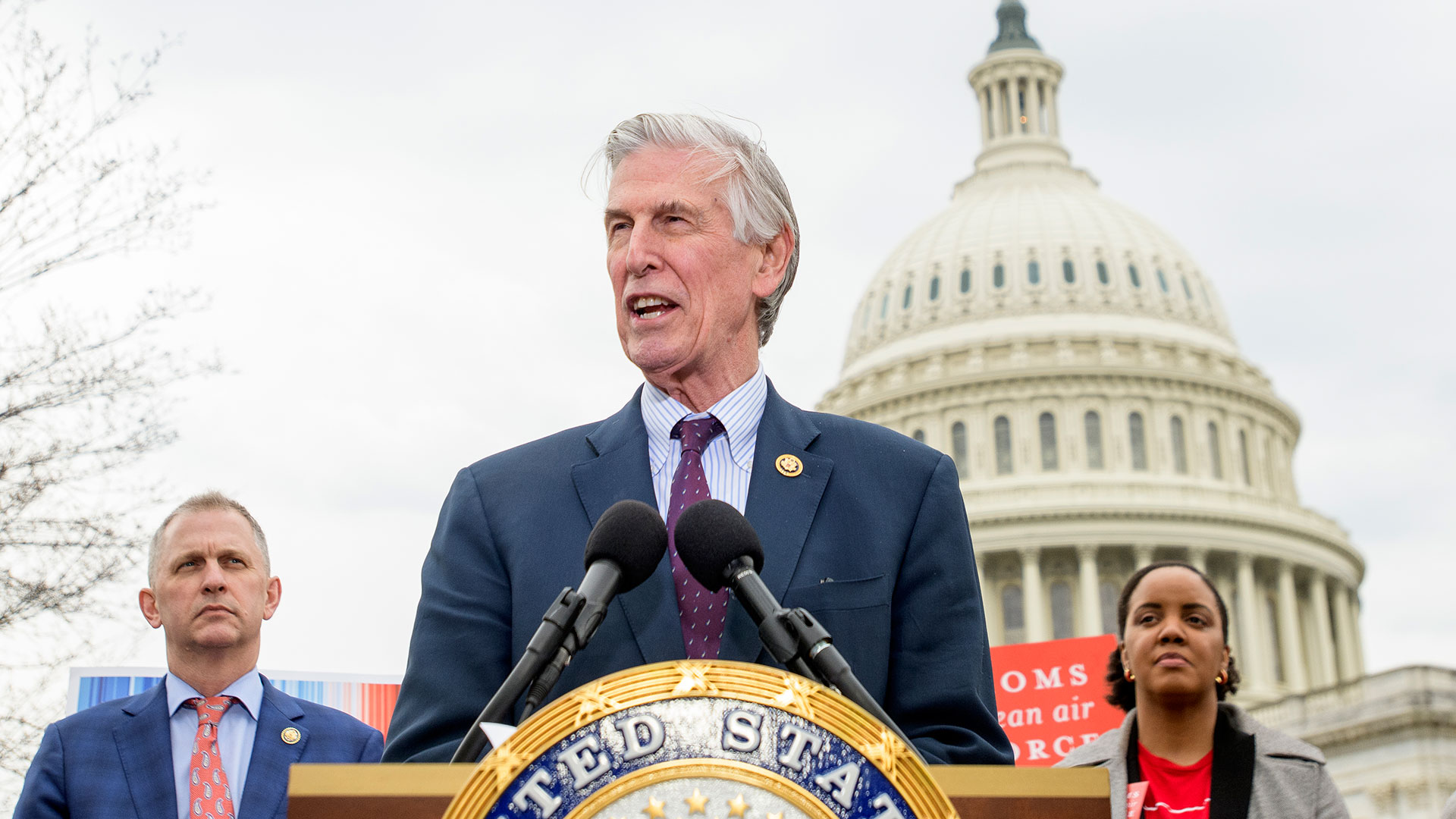 Ο Τραμπ και το ενδεχόμενο επίκλησης του Νόμου Περί Εξέγερσης του 1807-5