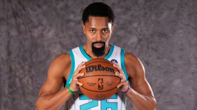 σπένσερ-ντινγουίντι-ολα-είναι-στο-μυ-563882557