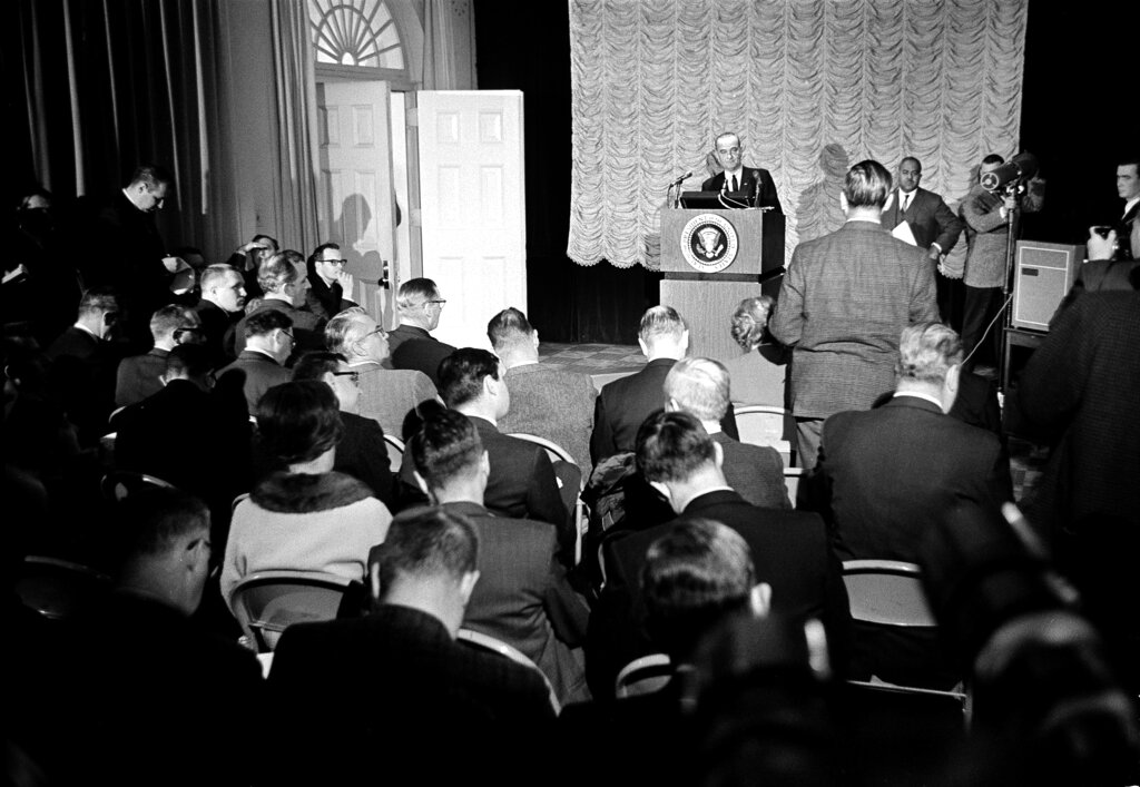 Ανατολική Πτέρυγα: Εικόνες νοσταλγίας από ένα κτίριο που δεν υπάρχει πια-18