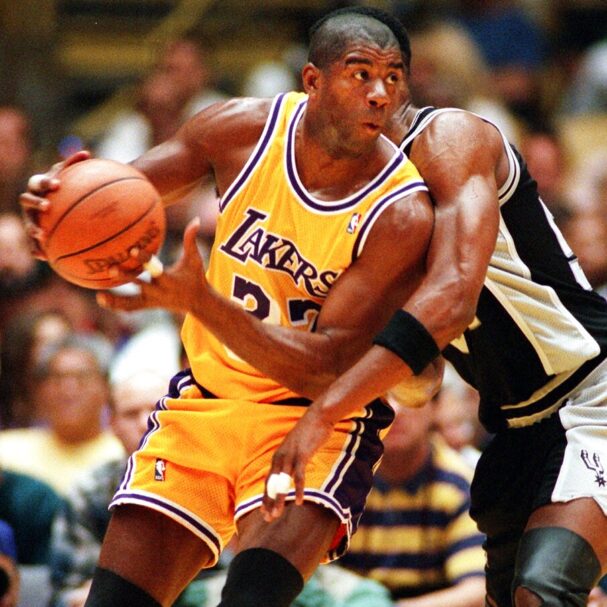 η-βιογραφία-του-ερβιν-μάτζικ-τζόνσο-563881375