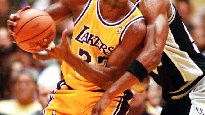 η-βιογραφία-του-ερβιν-μάτζικ-τζόνσο-563881375