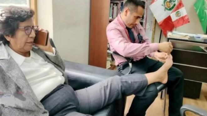 περού-βοηθός-βουλευτή-της-έκοβε-τα-ν-563890135