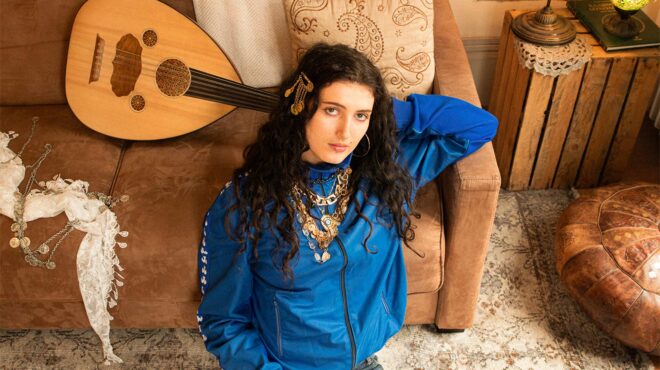 μια-συζήτηση-με-τη-melina-την-ελληνογαλλίδα-563847622