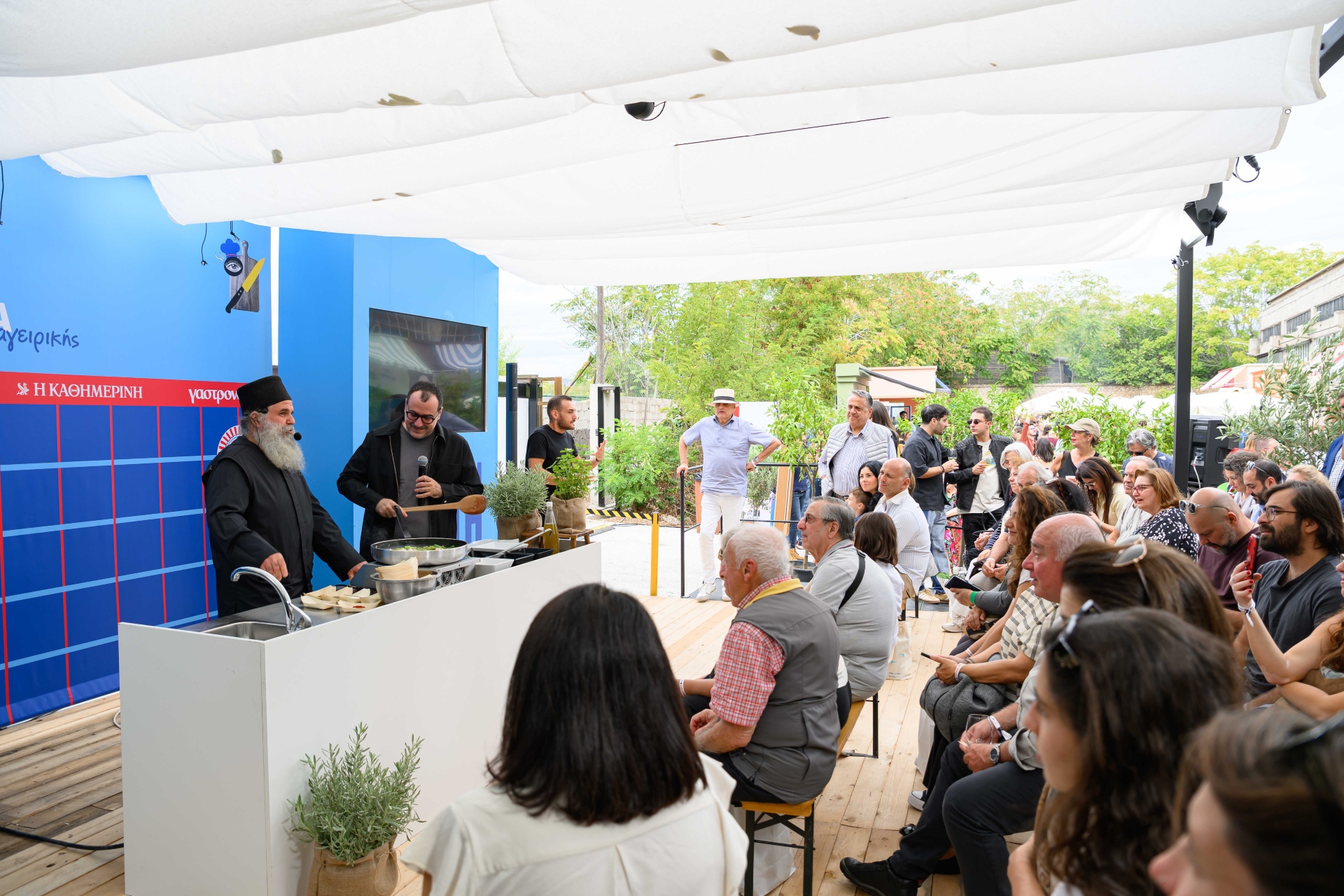 «Ο αγιορείτης μάγειρας δίνει τα πάντα. Εχει την αγάπη και την απλότητα στο φαγητό»-1