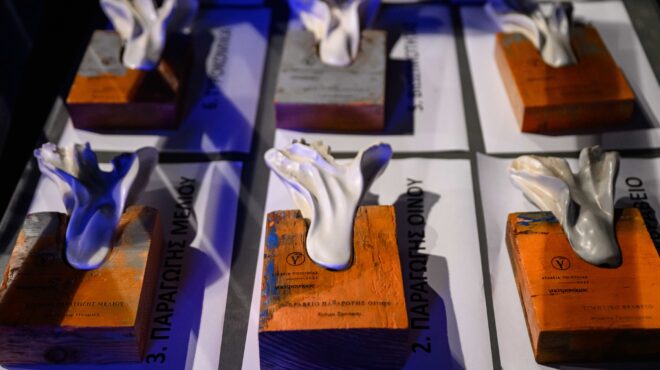 οι-μεγάλοι-νικητές-των-18ων-βραβείων-ποι-563850568