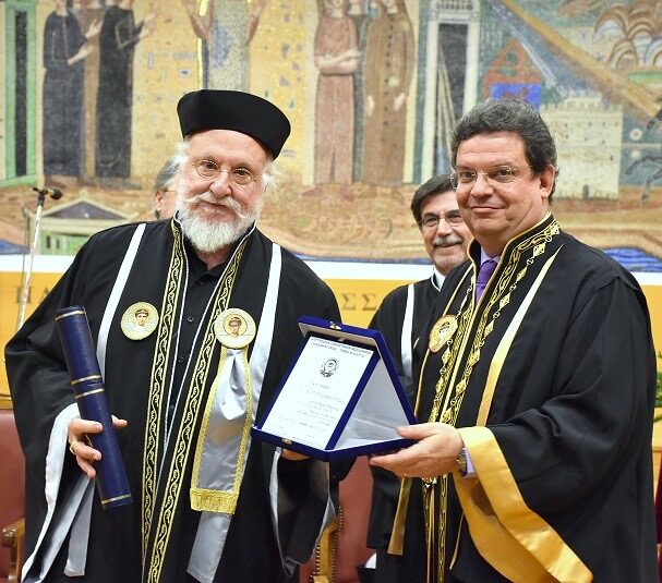 οταν-ο-σαββόπουλος-ανακηρύχθηκε-επίτ-563885194