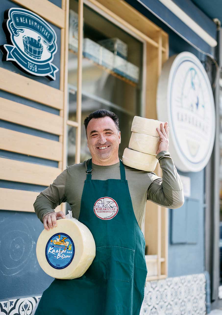 Στον Βόλο, για παραδοσιακά προϊόντα και τσίπουρα-3