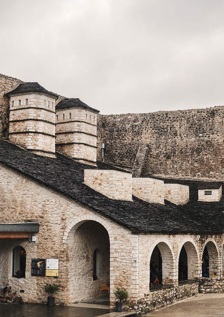 Γιάννενα: Η φθινοπωρινή απόδραση που συνδυάζει φύση, γεύση και ιστορία-3