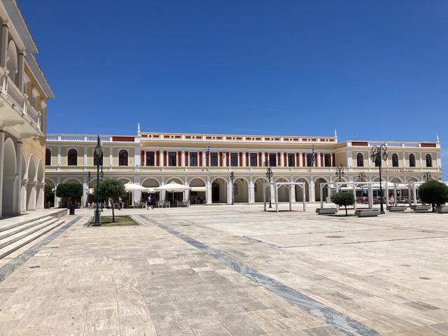 «10.000 σπάνια βιβλία χρειάζονται άμεση φροντίδα»-5