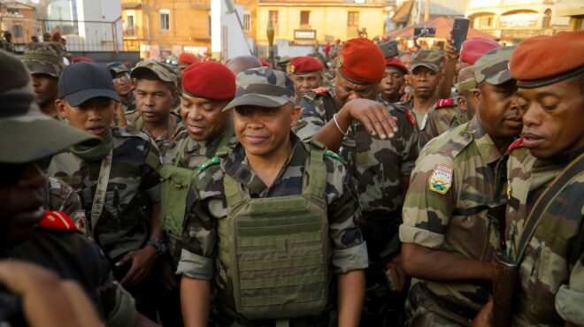 μαδαγασκάρη-συνταγματάρχης-ορίστηκ-563867671