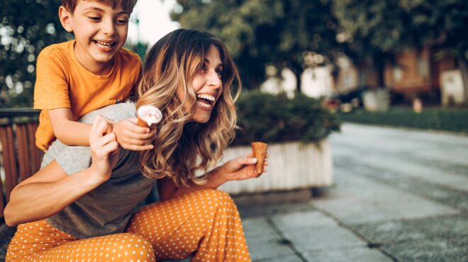 σύμμαχος-γονέων-και-εκπαιδευτικών-το-563860144