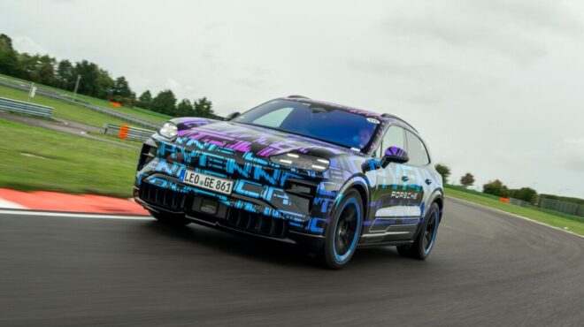 αποστολή-στη-γερμανία-porsche-cayenne-electric-563843497