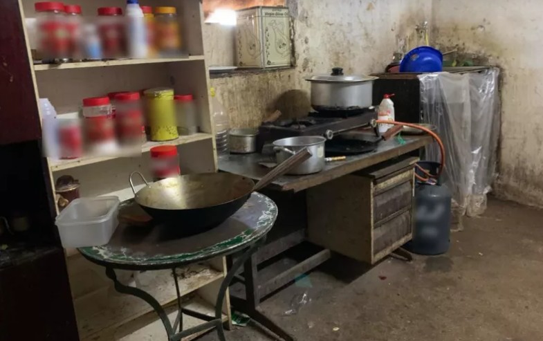 Εικόνες από την επιχείρηση της ΕΛ.ΑΣ. για την εξάρθρωση κυκλώματος που εκμεταλλευόταν αλλοδαπούς εργάτες-1