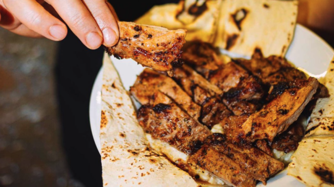 οι-ταβέρνες-και-τα-ωραία-τους-10-μαγαζιά-563863183