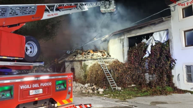 βερόνα-ανατίναξαν-το-κτίριο-για-να-μην-563865898