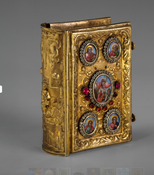 ΥΠΠΟ: Στο φως 70.000 θησαυροί του πρώην βασιλικού κτήματος Τατοΐου-3