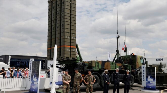 η-ιταλία-ετοιμάζει-το-12ο-πακέτο-βοήθεια-563885344