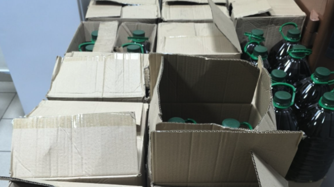 δύο-συλλήψεις-για-εμπορία-ελαιολάδου-563892487