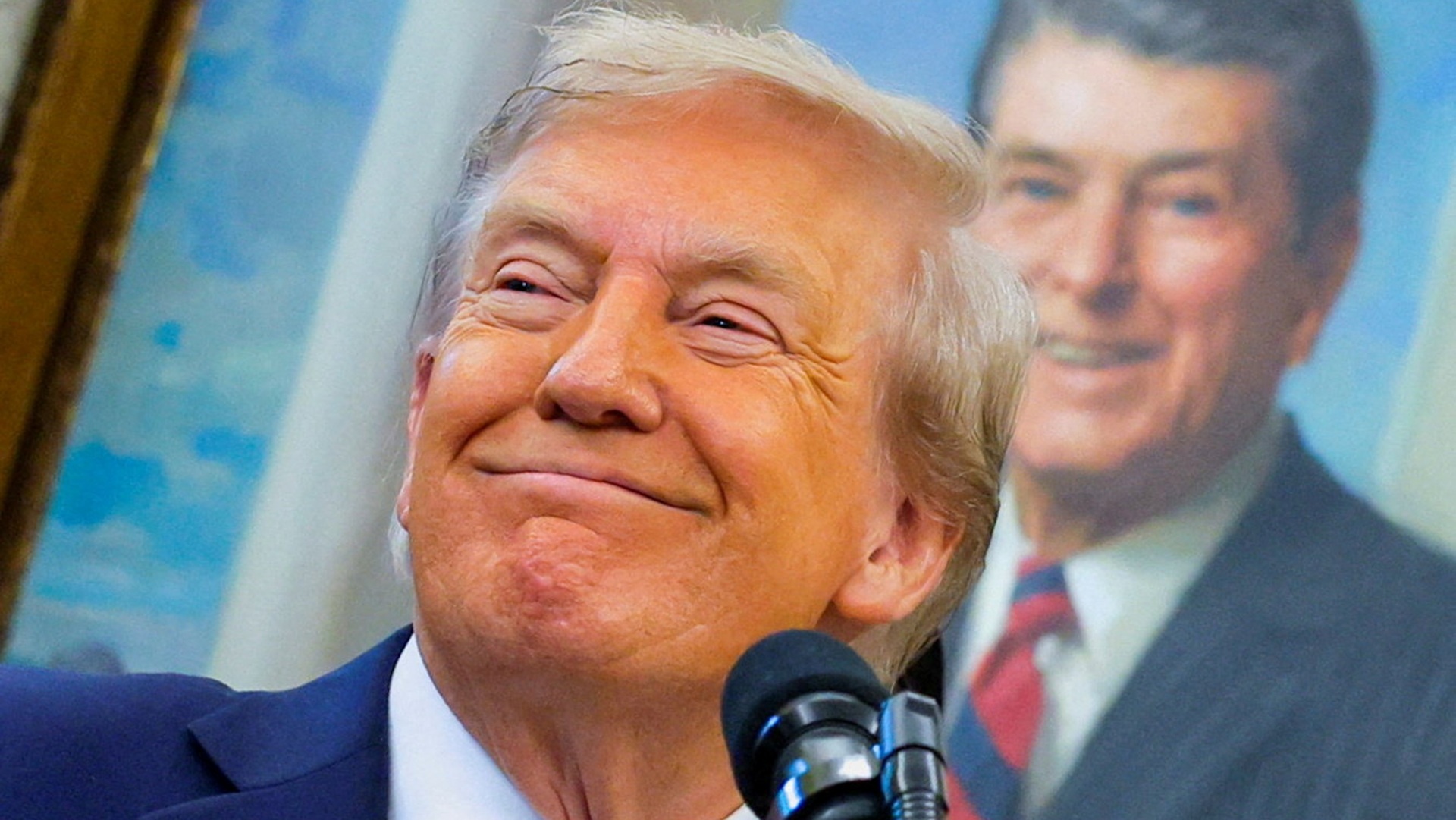 ΝΥΤ: Ο Τραμπ σκαρφαλώνει με σκαμπανεβάσματα στην παγκόσμια σκηνή-1