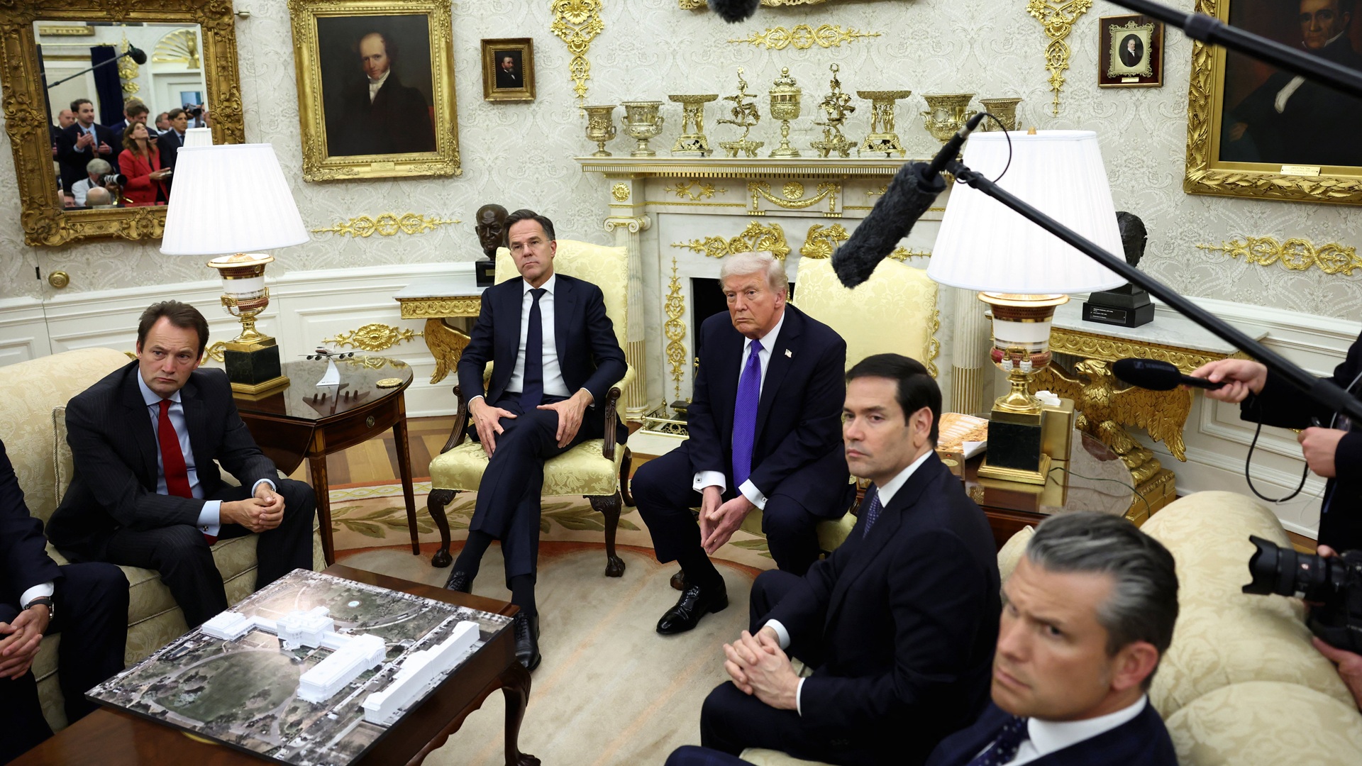 Τραμπ: «Ακύρωσα τη συνάντηση με Πούτιν» – Νέες κυρώσεις κατά ρωσικών εταιρειών-1