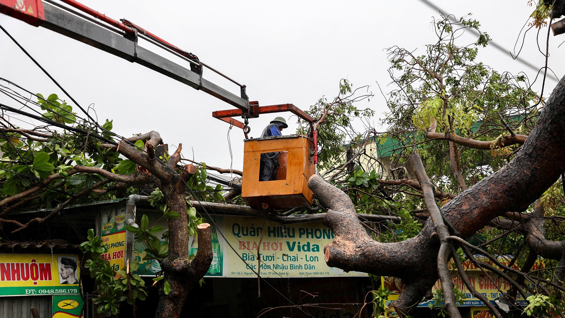 Βιετνάμ: Πάνω από 50 οι νεκροί από τον τυφώνα Μπουαλόι-1
